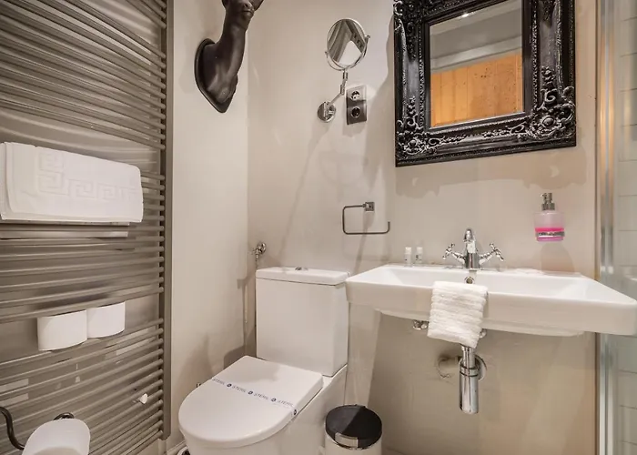 Bpr R20 With A/c דירה