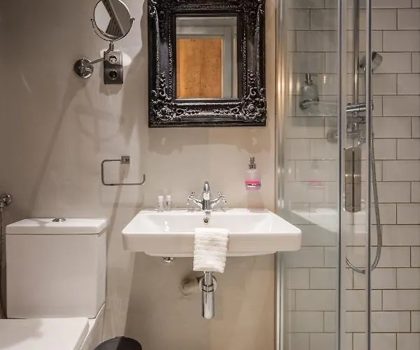 Bpr R20 With A/c דירה