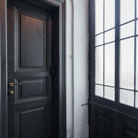 Bpr R20 With A/c * بودابست