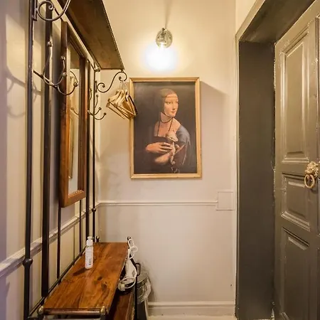 Bpr R20 With A/c شقة *